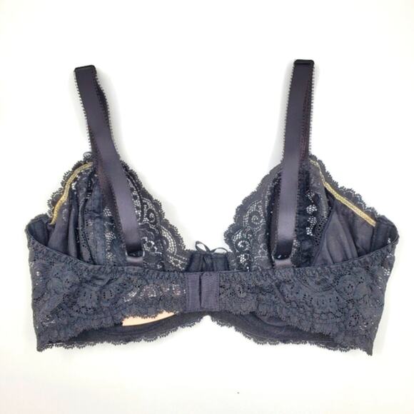 NWT Victoria's Secret Bra size 36C - Picture 2 of 8
